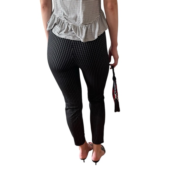 NWOT HUE Black & White Checked Stretch Crop Ankle Zip Legging Trouser Pant XS/S - Picture 5 of 15